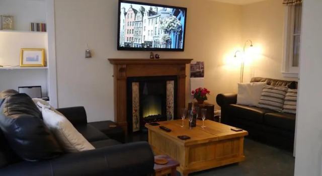 Edinburgh Accommodation, Забронировать Отель Старый город Эдинбург, рядом с Национальный музей Шотландии