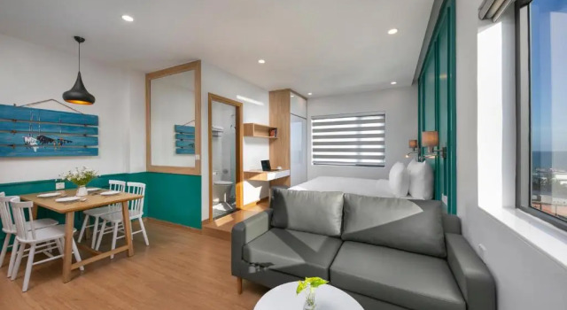 Студия Dolphin Hotel and Apartment