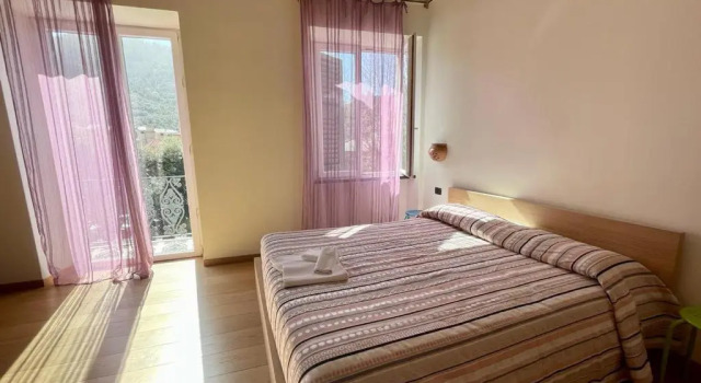 Viola apartment, Levanto - 5 Terre, Забронировать Апартаменты/квартира Отели в центре Леванто, в центре, Парковка