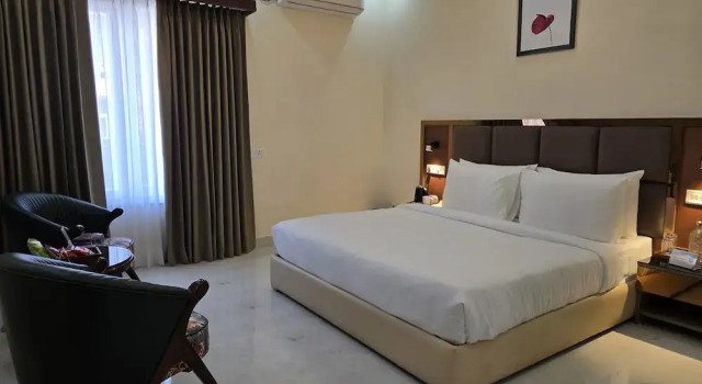 Вилла Luxury Crestorio Resort & Spa Dehradun