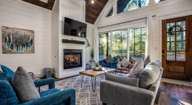Коттедж 'painted Sky' Modern Broken Bow Cabin w/ Hot Tub!