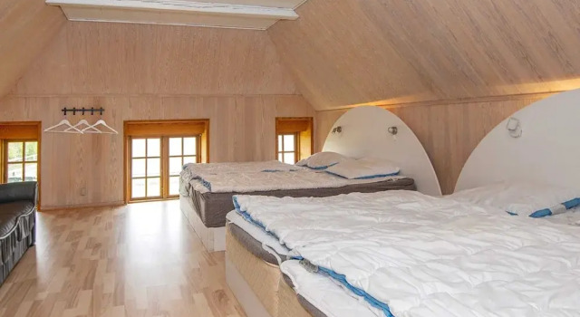 Spacious Holiday Home in Jutland near Beach, Rezerwuj Dom wakacyjny Hotele w Sønderjylland z parkingiem, Parking