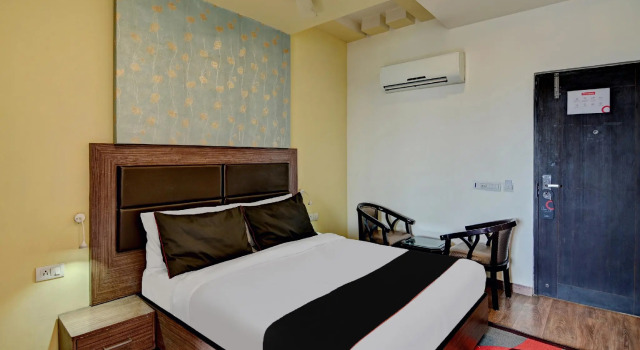 OYO Townhouse 415 Hotel Cosmos, Забронировать Отель Отели Лакхнау 3 звезды, 3*