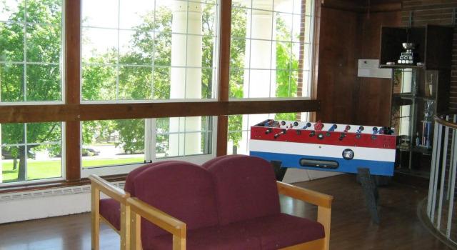 UNB Fredericton Summer Hotel, Забронировать Отель Отели River Valley с бассейном, Бассейн