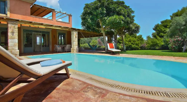 Вилла Vouliagmeni Villa