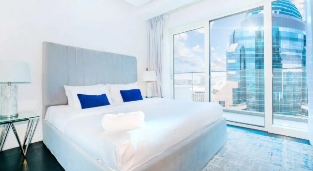 LUX - Lavish Suite with Full Palm Jumeirah View 2, Забронировать Апартаменты/квартира Дубай-Марина , рядом с Jumeirah Palm Tram Station
