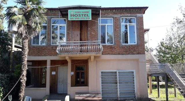 Cozy home, Prenota Ostello Zugdidi Samegrelo Zemo-Svaneti