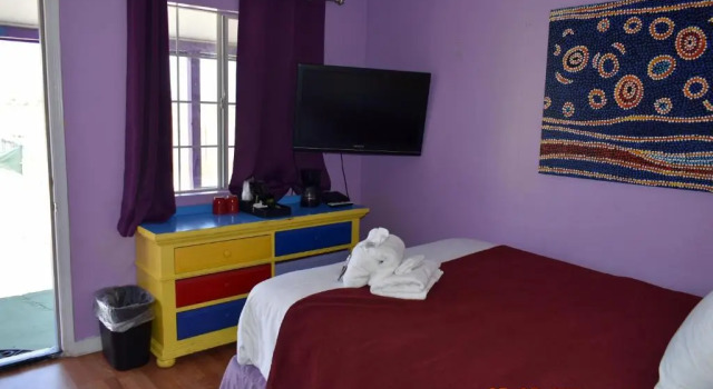 Четырёхместный номер Standard 9 Palms Inn