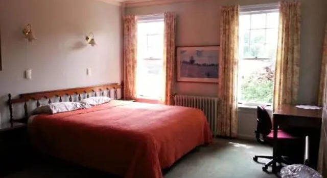 Barnett Lodge, Забронировать Отель Отели Данидин 3 звезды, рядом с Dunedin Casino, 3*