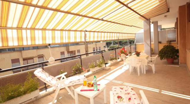 Attico Lory, Prenota Hotel Hotel a Lazio con parcheggio, Parcheggio