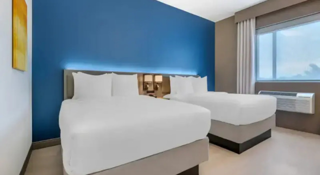 Четырёхместный люкс Comfort Inn & Suites Orlando Sanford Airport