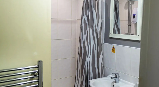 Люкс Lymedale Suites Studios & Aparthotel in NEWCASTLE UNDER LYME & STOKE