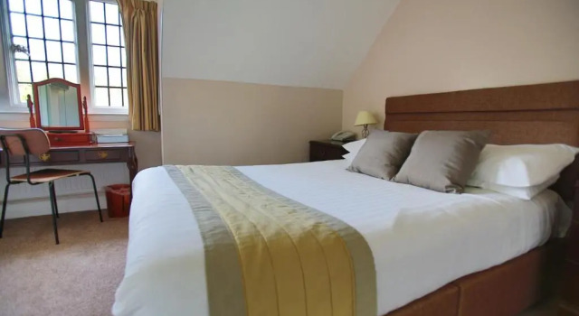 Двухместный номер Economy Oaklands Hotel