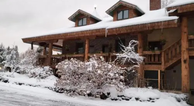 Lenroot Lodge, Rezervați Hotel Seeley Wisconsin