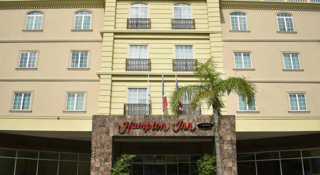 Hampton Inn By Hilton Tampico Zona Dorada, Rezerwuj Hotel Hotele w Tampico z basenem, Basen
