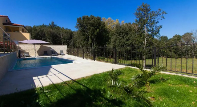 Вилла Charming villa Aurora with private pool 200m from the beach for up to 10 persons - WiiBuk
