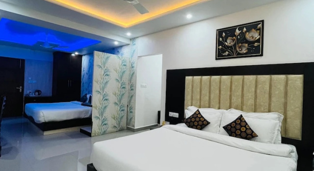 Семейный номер Standard Aliza Inn And Suites By SRS Hotels