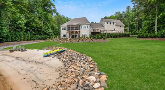 Коттедж с 4 комнатами Bridlewood Cove