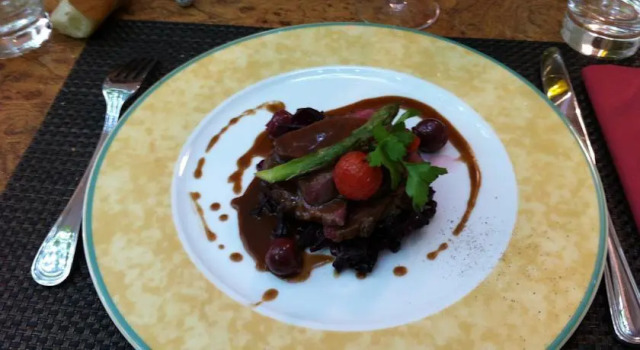 La Boule dOr - Auberge créative, Réserver Auberge de jeunesse Clamecy Morvan