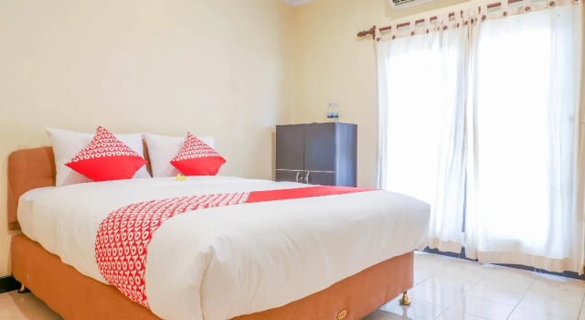 Super OYO 1654 Maha Bharata Kuta Inn