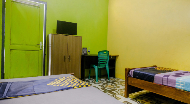 Hotel O Ilyasa Family