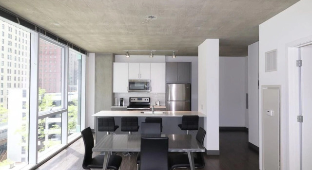 DCH 215 Lake