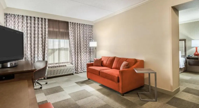 Люкс Hampton Inn Coventry-Warwick Area