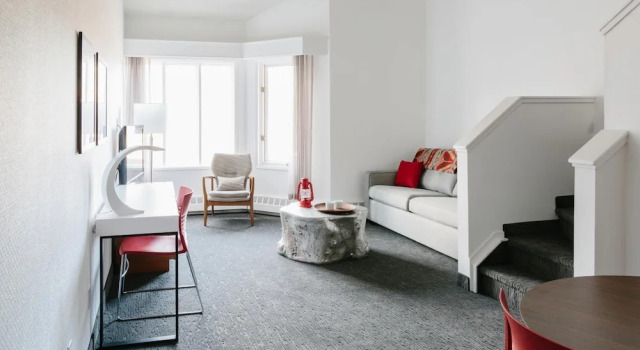 Апартаменты Standard Elk + Avenue Hotel