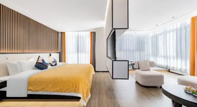 Люкс Xizi Light Luxury Hotel (Urad Qianqi Government Store)
