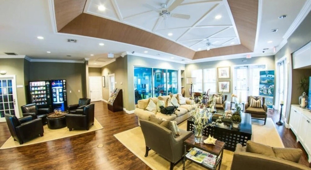 Lucaya 3 Bedroom 2 Bath Townhome With Flat Screen TV