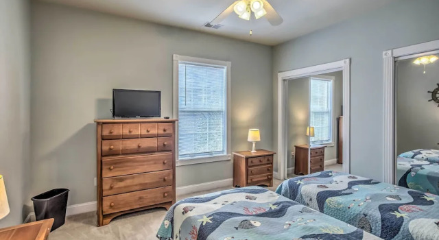 Апартаменты с 3 комнатами с балконом Chic Myrtle Beach Condo w/ Community Pool!