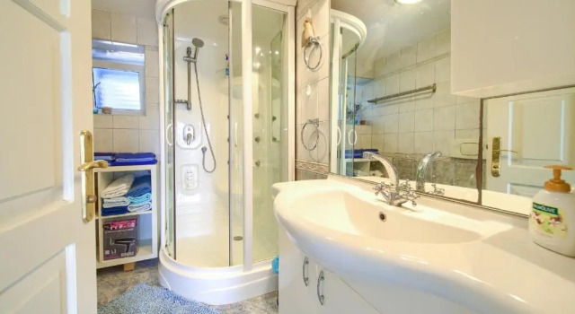 Коттедж Villa Martina s bazenom,5 soba