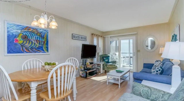 Sea Oaks 208