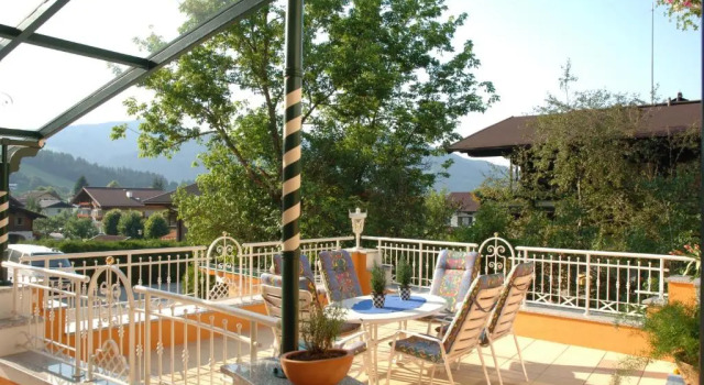 Апартаменты Hotel Garni Tannenhof
