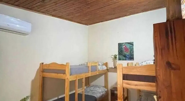 Bungalow Hostel Iguazú, Забронировать Хостел Пуэрто-Игуасу Мисьонес, рядом с America's Space