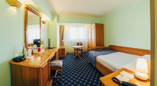 Одноместный номер Standard с балконом Hotel Best Western Bucovina