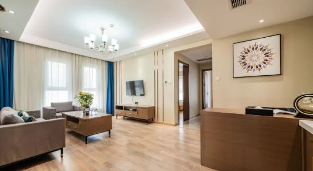 Трёхместный люкс Superior Yishuwan Hotel (Hi-tech Zone Shimao 52+ Shopping Center)
