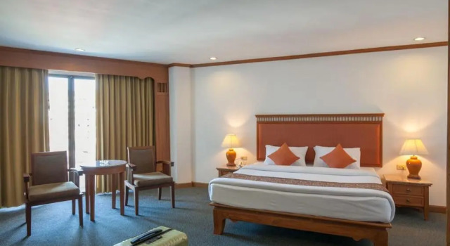 Номер Deluxe Royal Palace Hotel