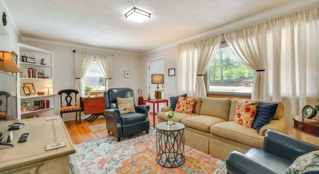 Коттедж Near Horse Shows & Events! Blissful Tryon Cottage