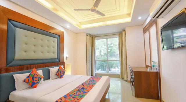 Номер Premium Fabhotel Small Town