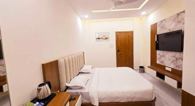 Vaikuntha Stays Hotel