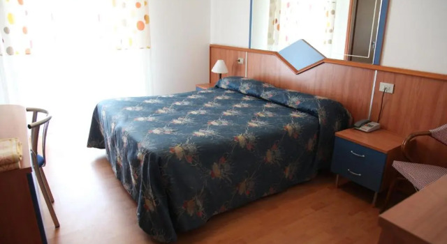 Трёхместный номер Standard с балконом Hotel Toledo