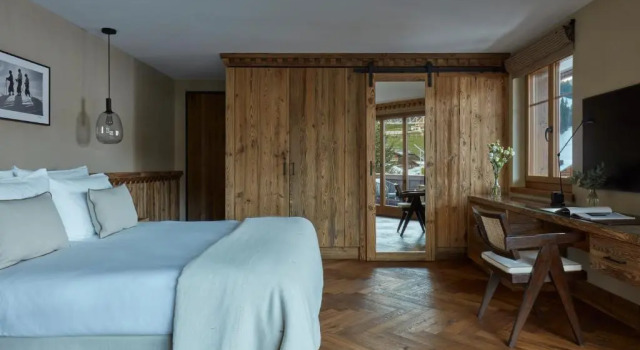 Полулюкс Miiro The Mansard