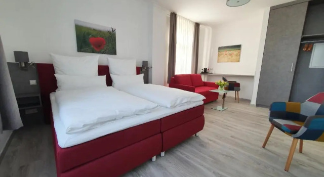 Полулюкс Hotel Hanseat Stralsund