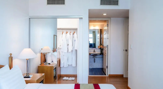 Апартаменты с балконом Daeha Serviced Apartment