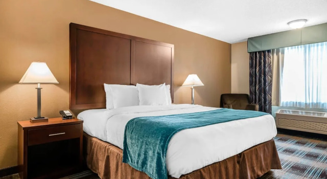 Clarion Inn Near Jblm, Varaa Hotelli Tacoma 