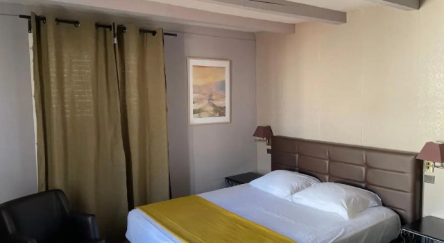 Двухместный номер Superior Hôtel Ermitage Avignon