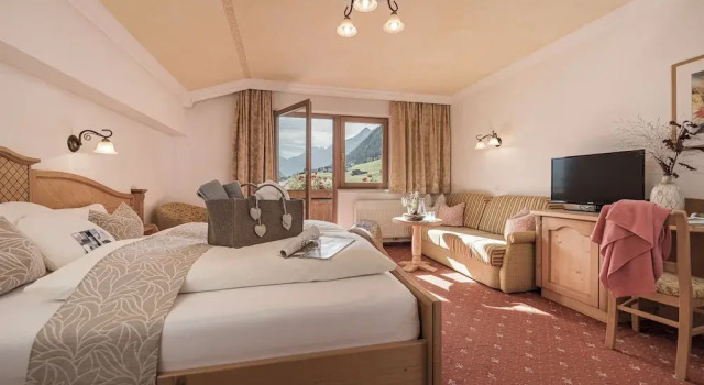 Двухместный номер Standard с балконом Biohotel Rastbichlhof inkl STUBAI SUPER CARD