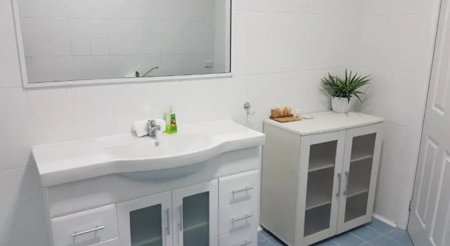 Апартаменты Coppers Hill Private Accommodation