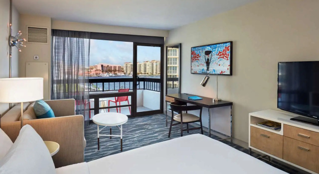 Двухместный номер Standard с красивым видом из окна Waterstone Resort & Marina Boca Raton, Curio Collection by Hilton